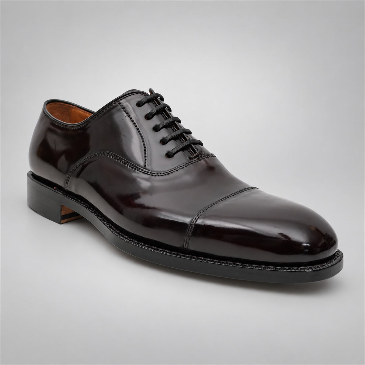 PASCH 267114A Dark Brown shell cordovan footwear, angle view