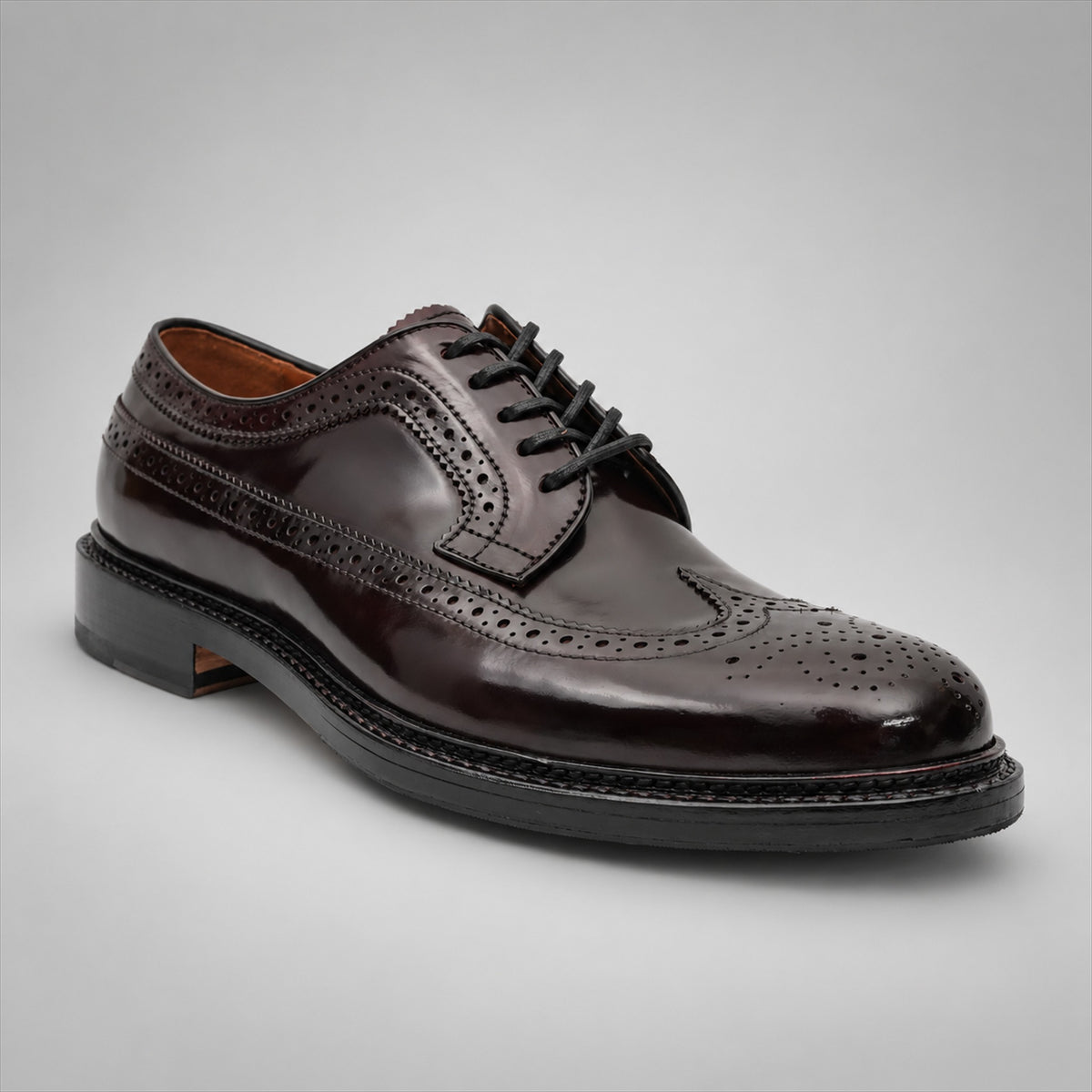 PASCH 267117A Dark Brown shell cordovan footwear, angle view