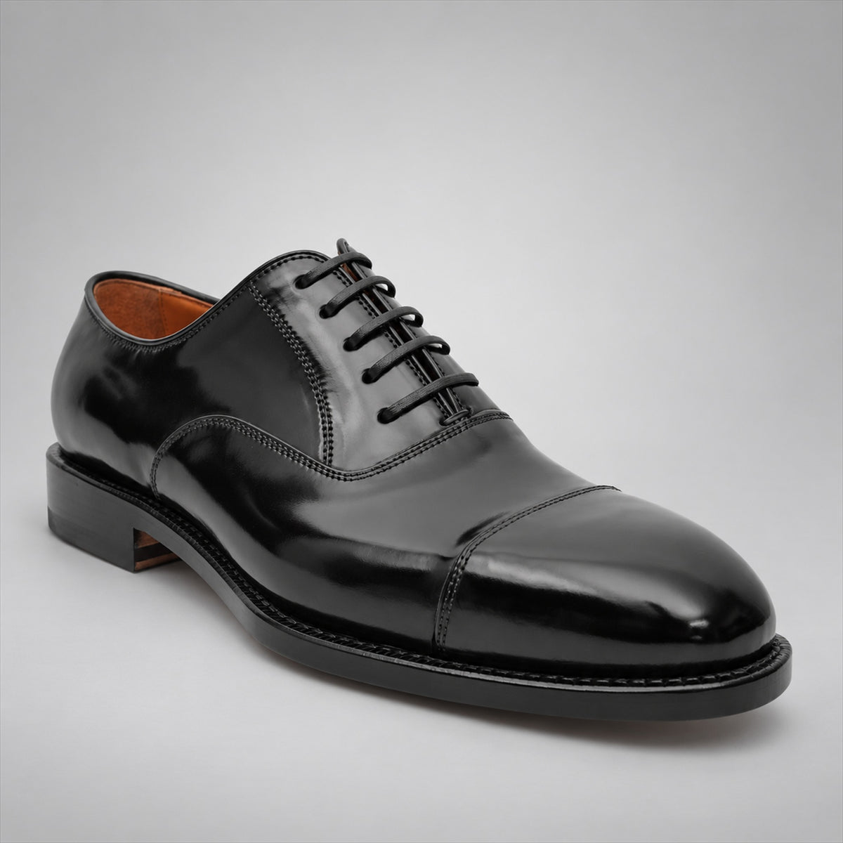 PASCH 267122B Black shell cordovan footwear, angle view