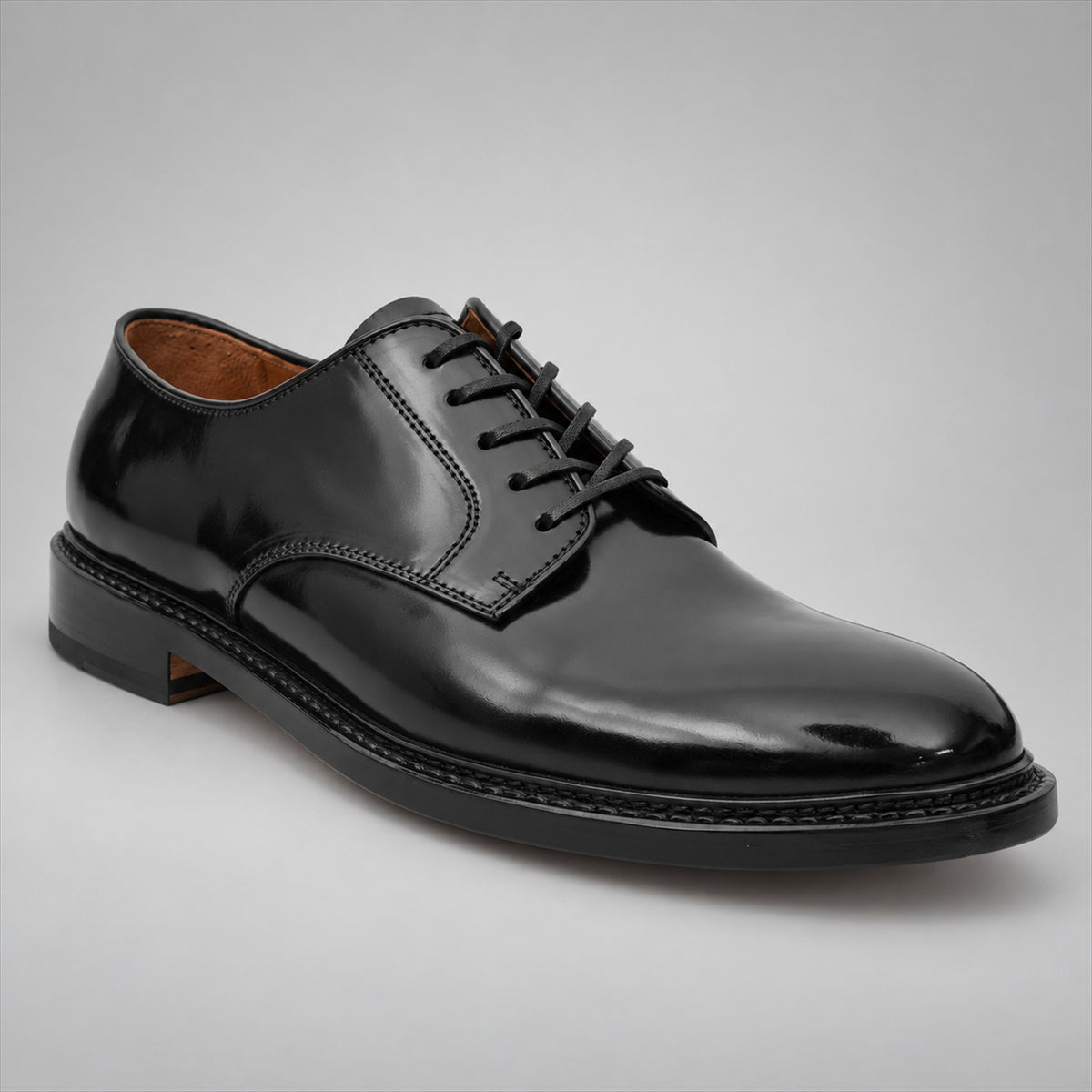 PASCH 267130B Black shell cordovan footwear, angle view