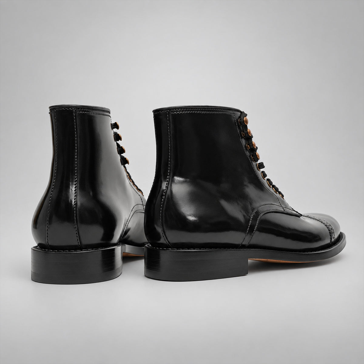 PASCH 267126A Black shell cordovan cap-toe boots, rear view