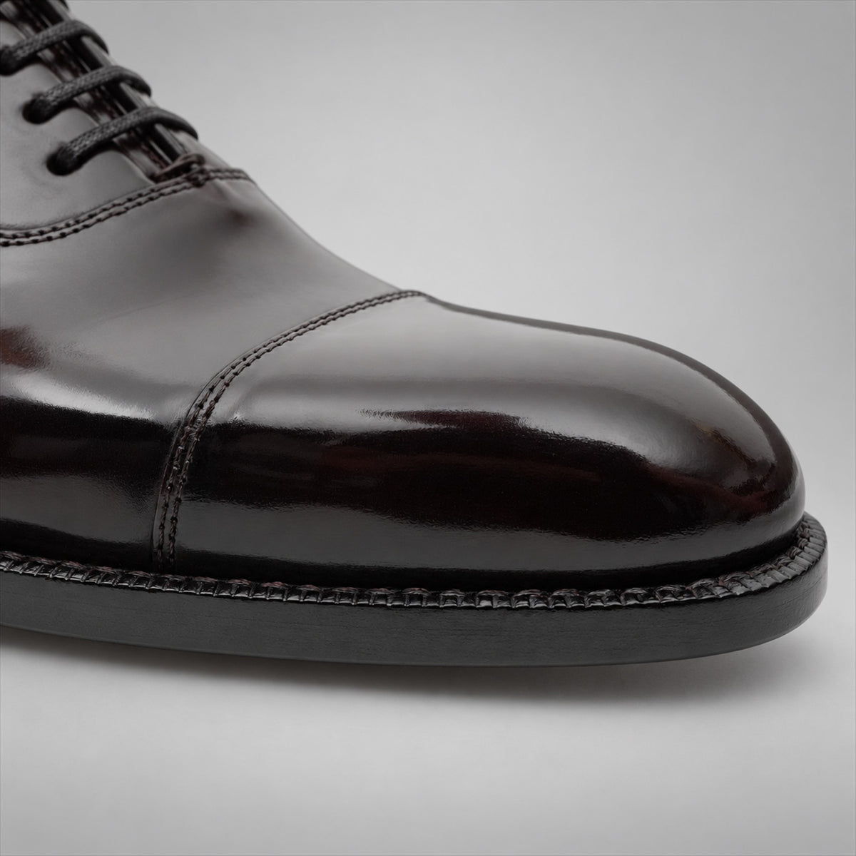 PASCH 267114A Dark Brown shell cordovan footwear, detail view