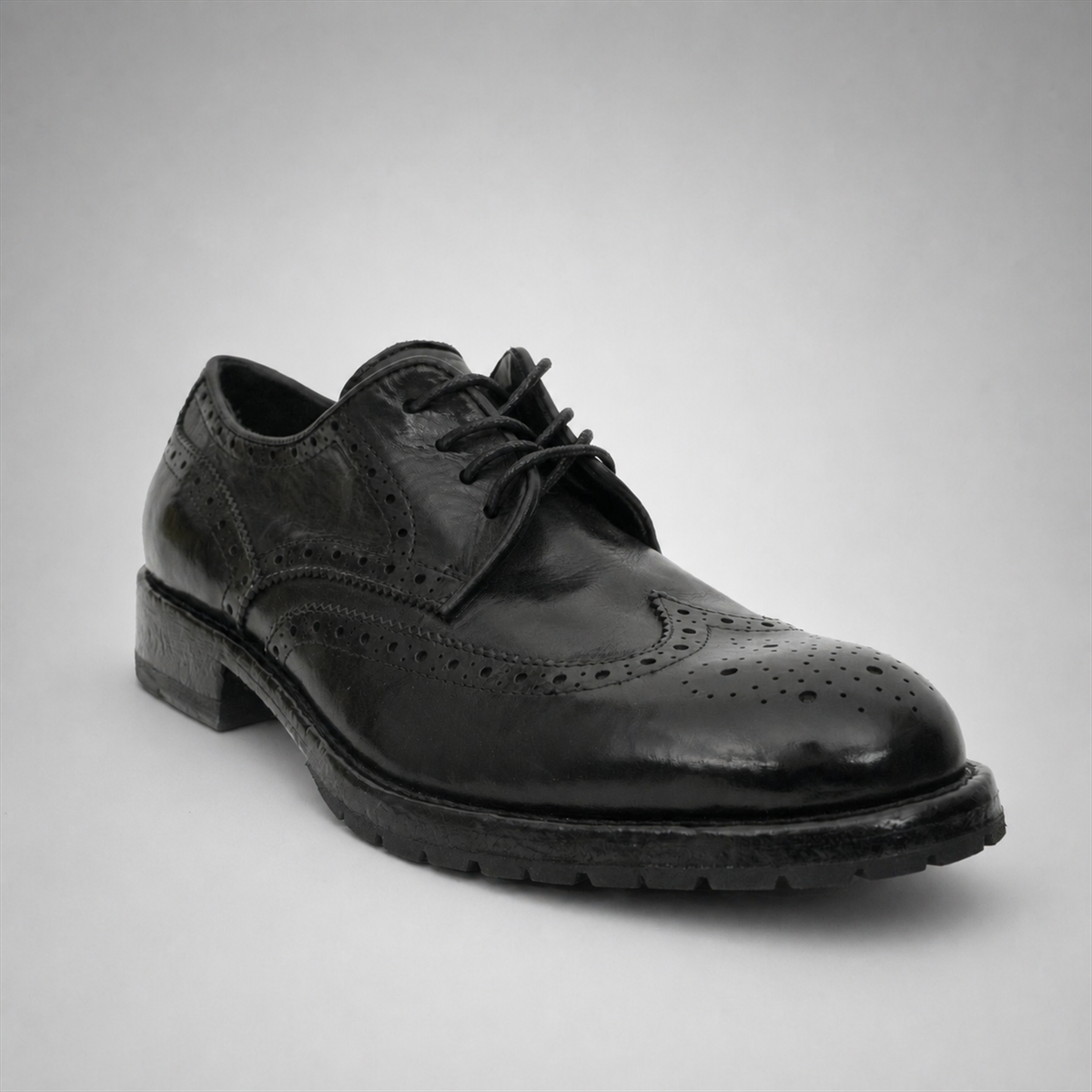 PASCH Ashford Washed & Dyed Wingtip Derby in Black