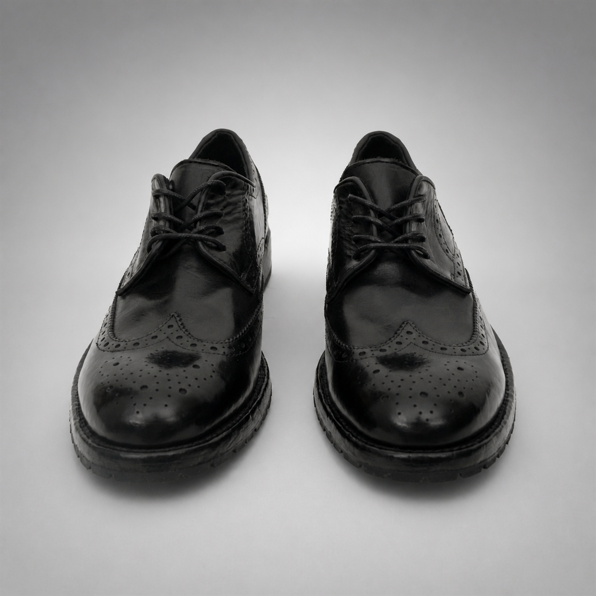 PASCH Ashford Washed & Dyed Wingtip Derby in Black