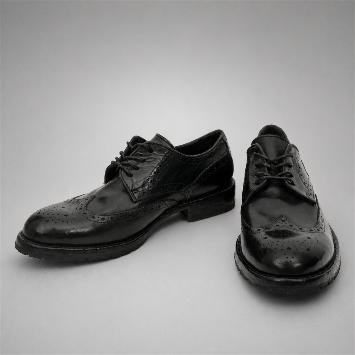 PASCH Ashford Washed & Dyed Wingtip Derby in Black