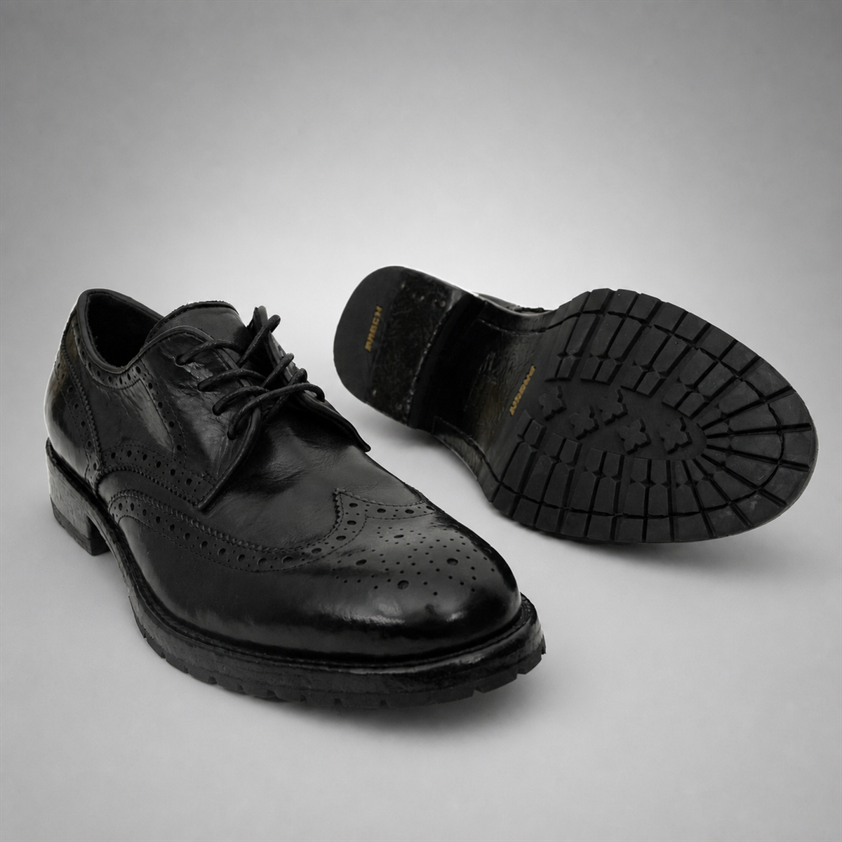PASCH Ashford Washed & Dyed Wingtip Derby in Black