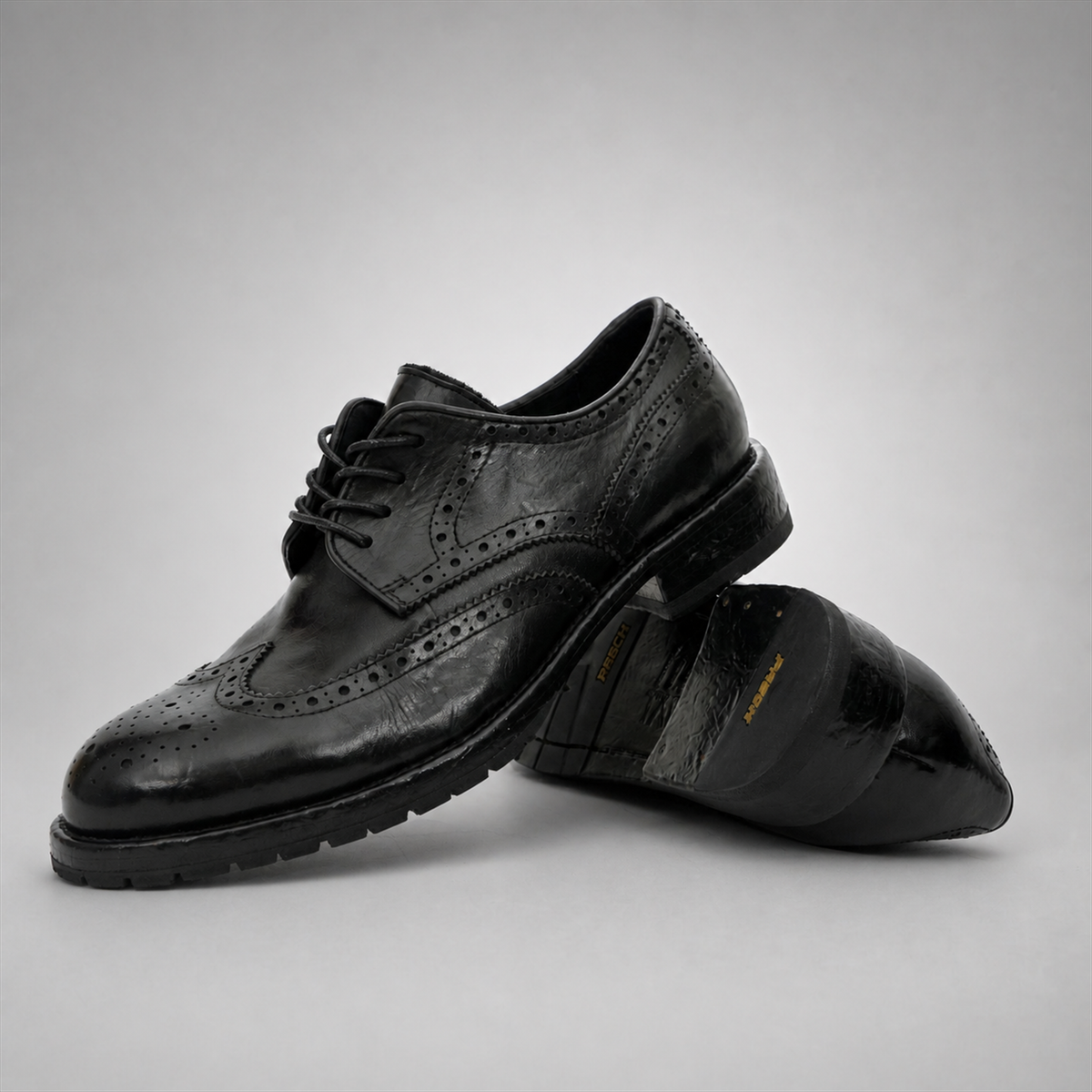 PASCH Ashford Washed & Dyed Wingtip Derby in Black