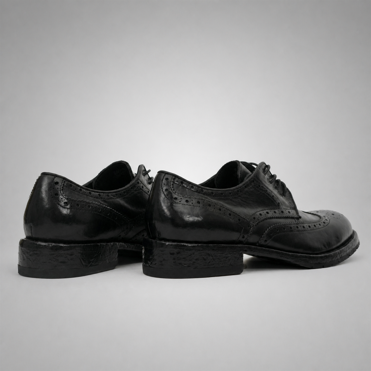 PASCH Ashford Washed & Dyed Wingtip Derby in Black