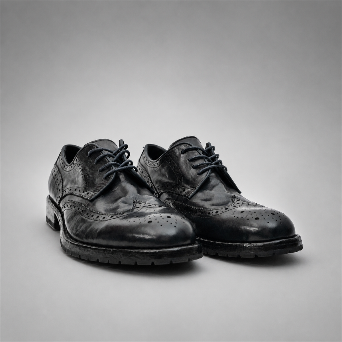 PASCH Ashford Wingtip Derby in Blue Water-Washed Leather