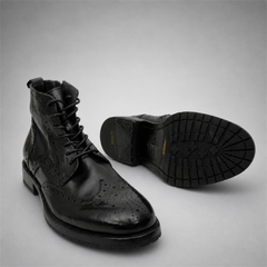 PASCH Alder wingtip boot in black water-washed leather