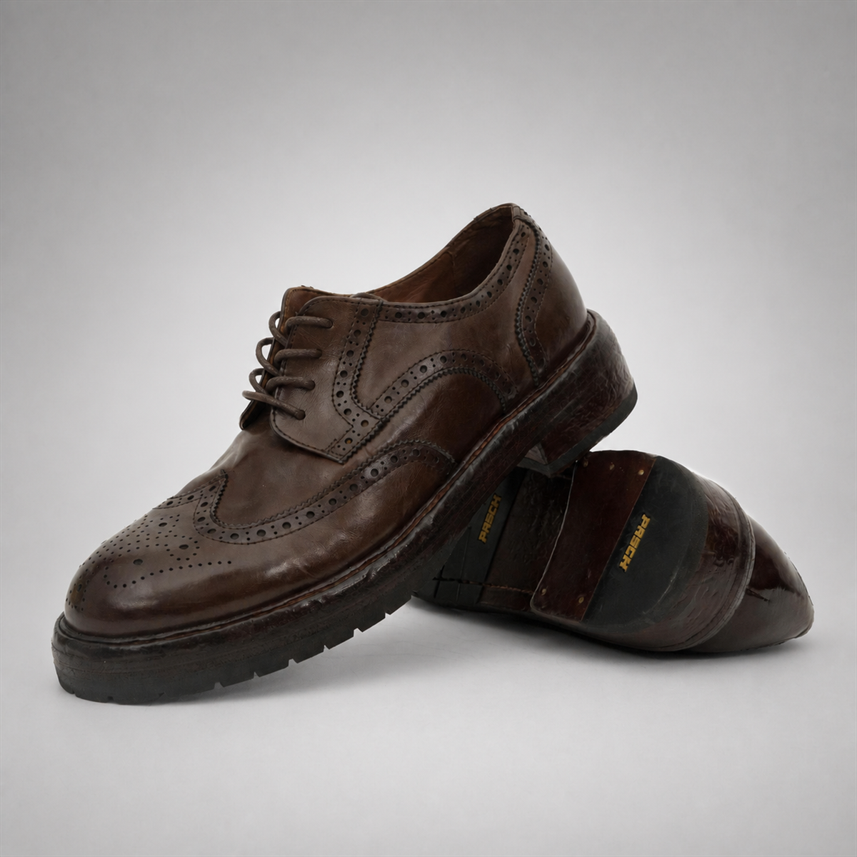 PASCH Kingsley Wingtip Derby in Coffee Brown Water-Washed Leather