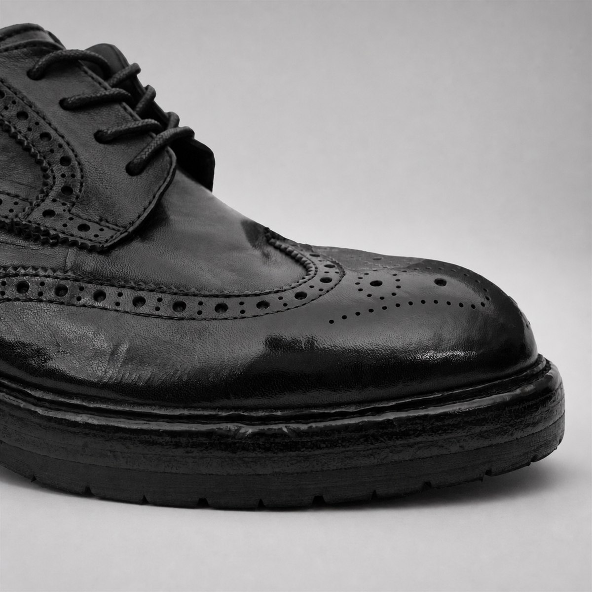 PASCH Kingsley Wingtip Derby in Black Water-Washed Leather