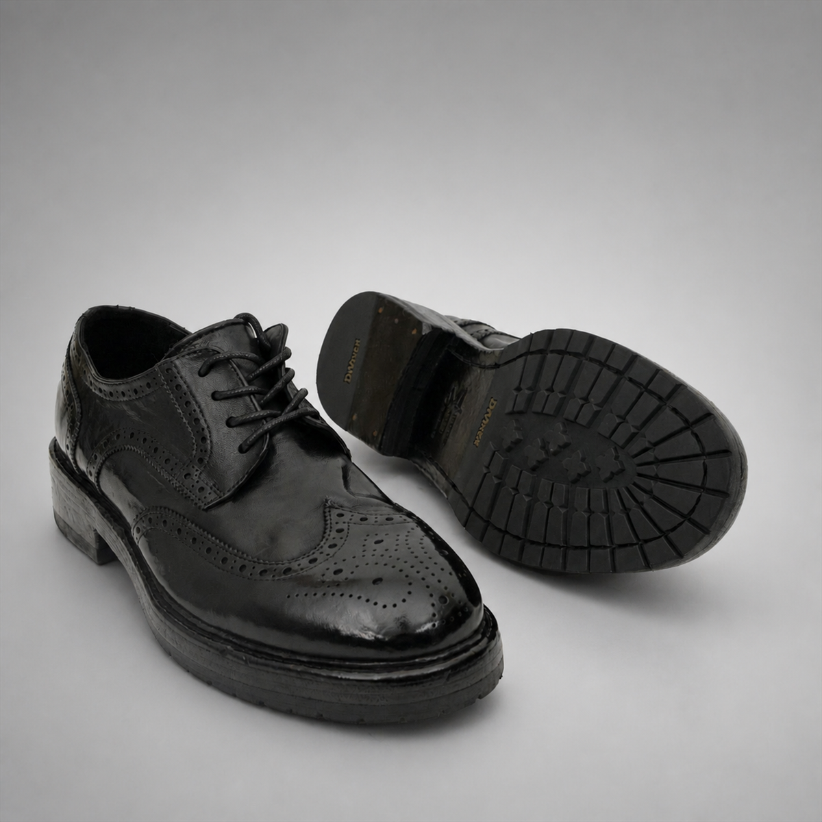 PASCH Kingsley Wingtip Derby in Black Water-Washed Leather