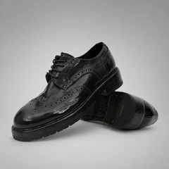 PASCH Kingsley Wingtip Derby in Black Water-Washed Leather