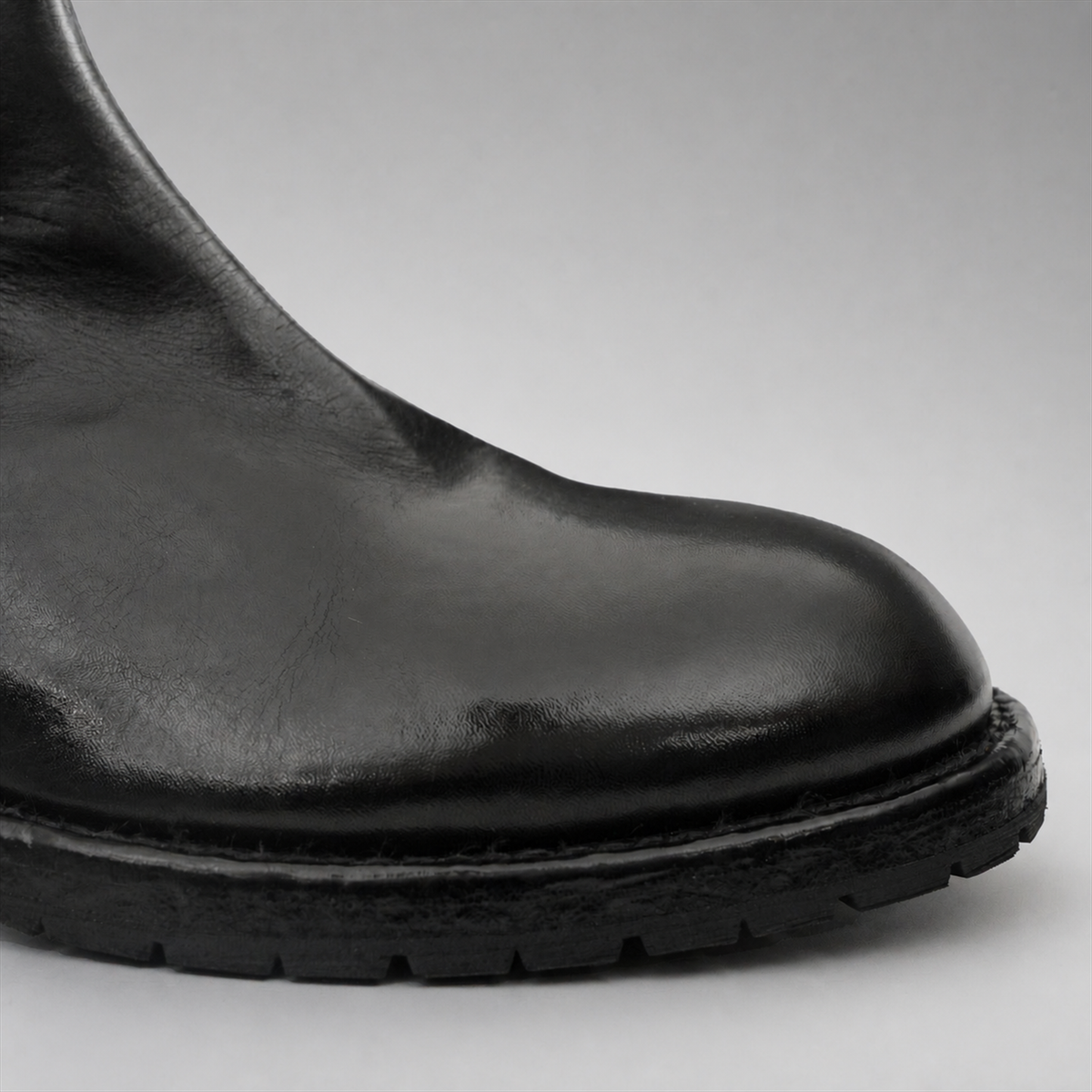 PASCH Regent Chelsea boot in black water-washed leather