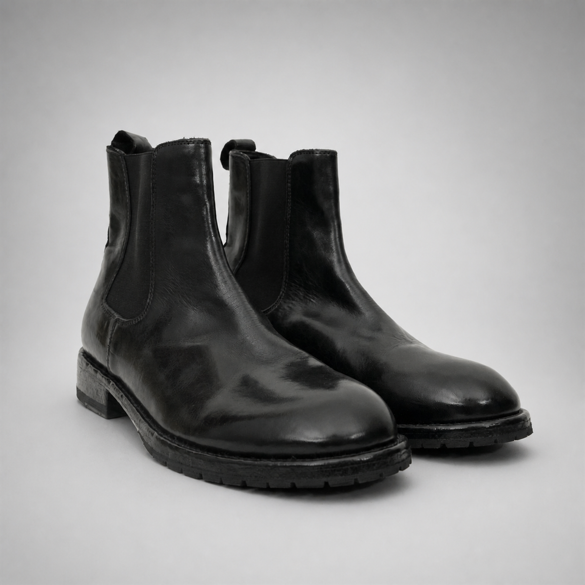 PASCH Regent Chelsea boot in black water-washed leather