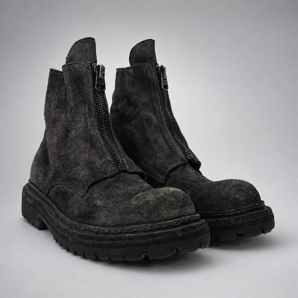 PASCH Vanguard Front-Zip Boot in Charcoal Black Leather