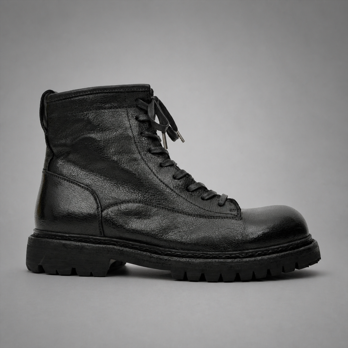 PASCH Timberline Lace-Up Boot in Black Leather, side view
