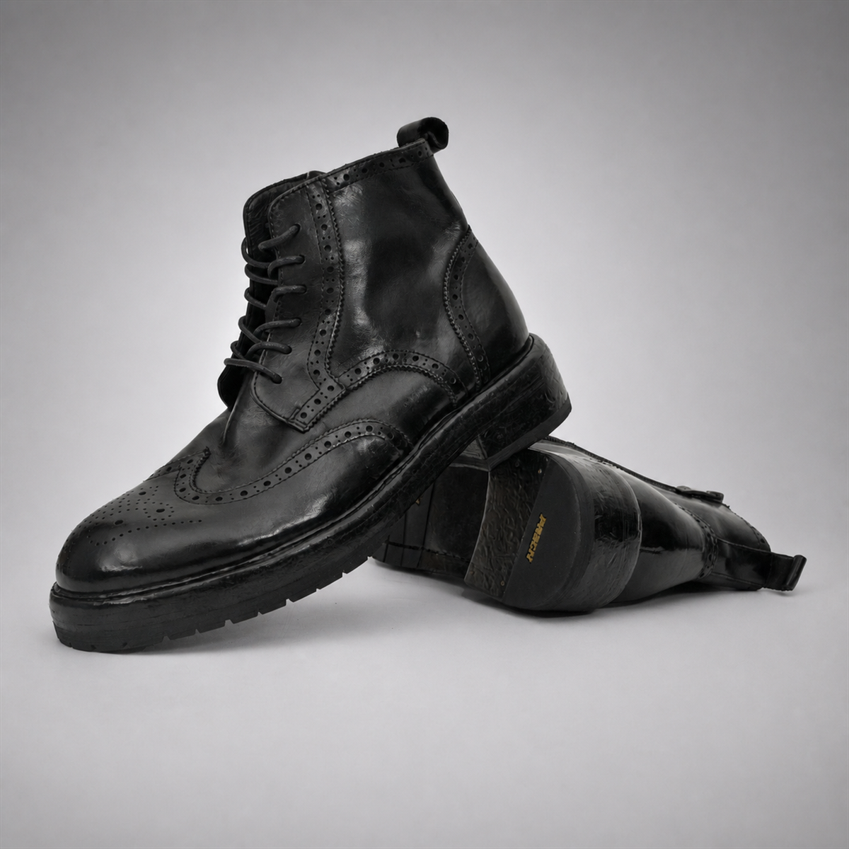 PASCH Beaumont Wingtip Boot in Black Water-Washed Leather