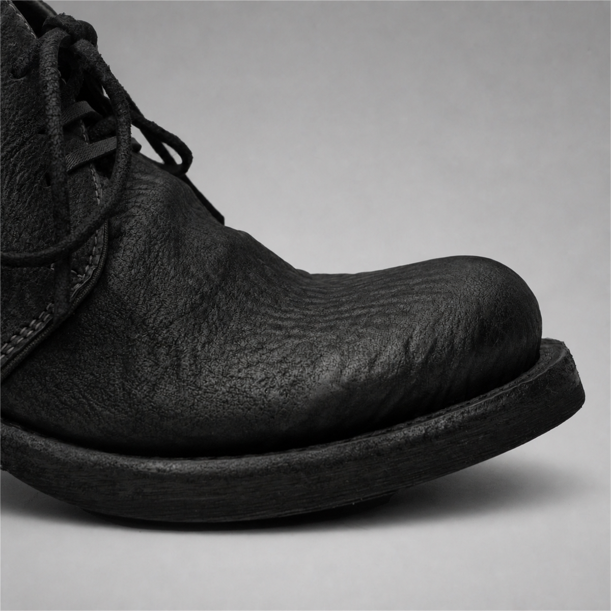 PASCH Holden Chukka Boot in Black Shell Cordovan